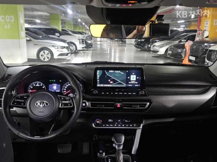 Kia Seltos 1.6 Gasoline Turbo 2WD Signature 8