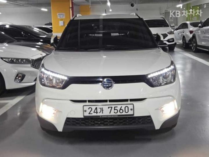 KG Mobility (Ssangyong) Tivoli Gasoline LX Top Model