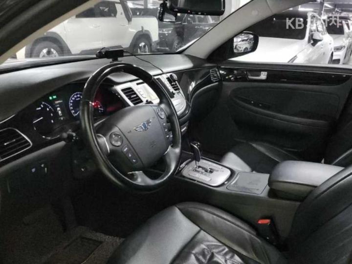 Hyundai Genesis BH330 PREMIUM Base Type 5