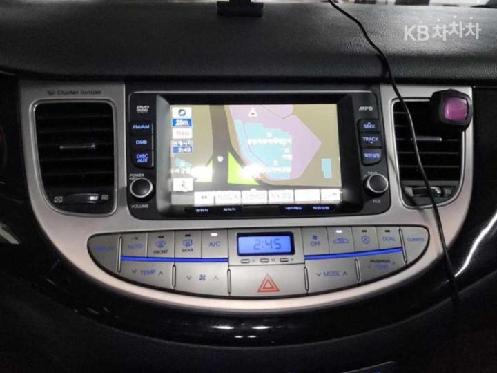 Hyundai Genesis BH330 PREMIUM Base Type 8