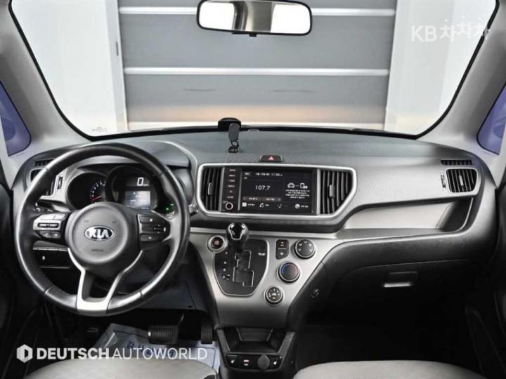 Kia Ray 1.0 Gasoline Prestige 8