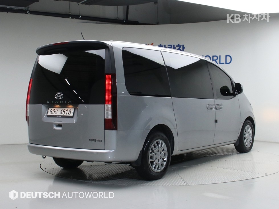 Hyundai Staria — miniaturë 4