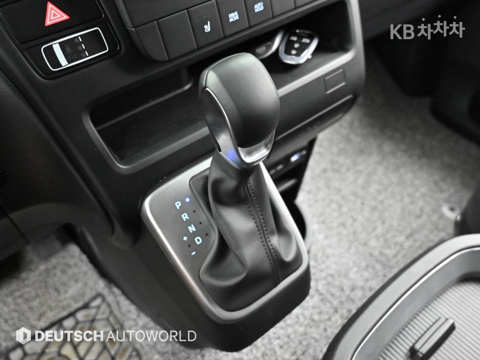 Hyundai Staria — miniaturë 9