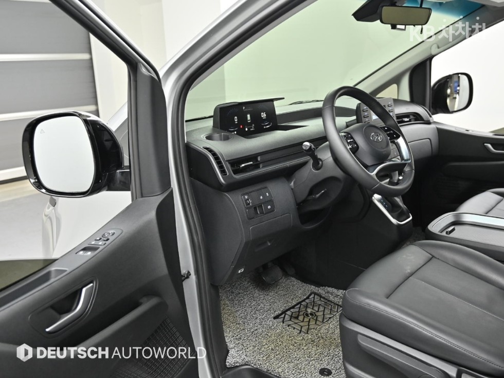 Hyundai Staria — miniaturë 11