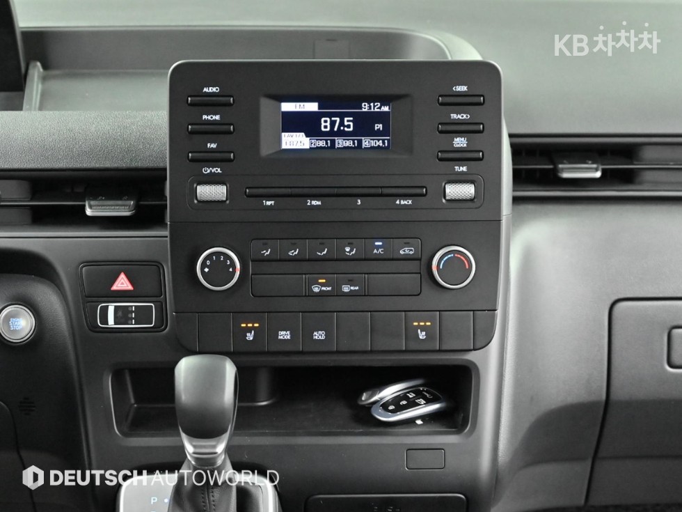 Hyundai Staria — miniaturë 14