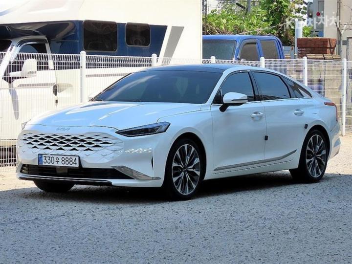 Kia K8 2.5 Gasoline Noblesse