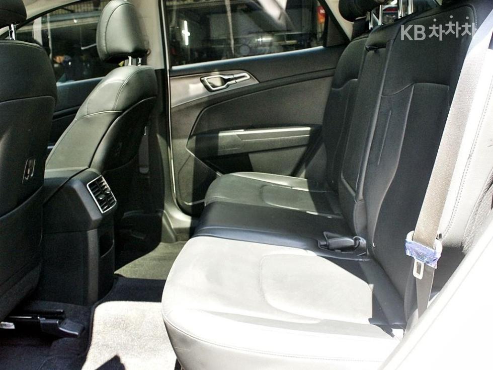 2022 - kia sportage