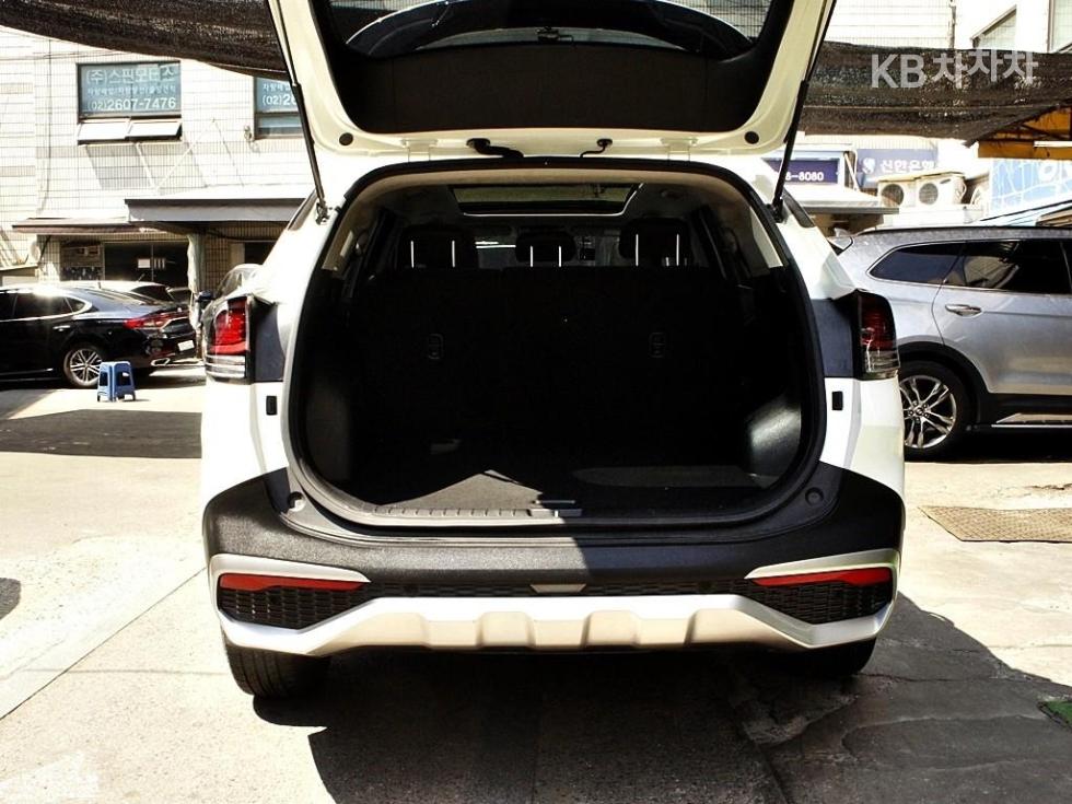 2022 - kia sportage