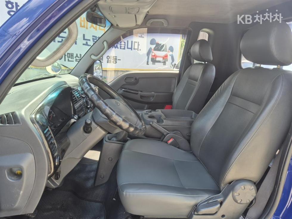 2011 - kia bongo iii