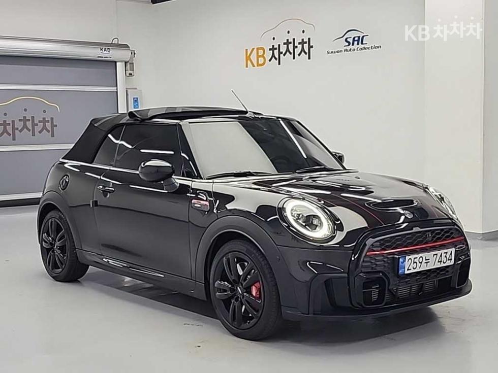 2022 MINI Used Car photo