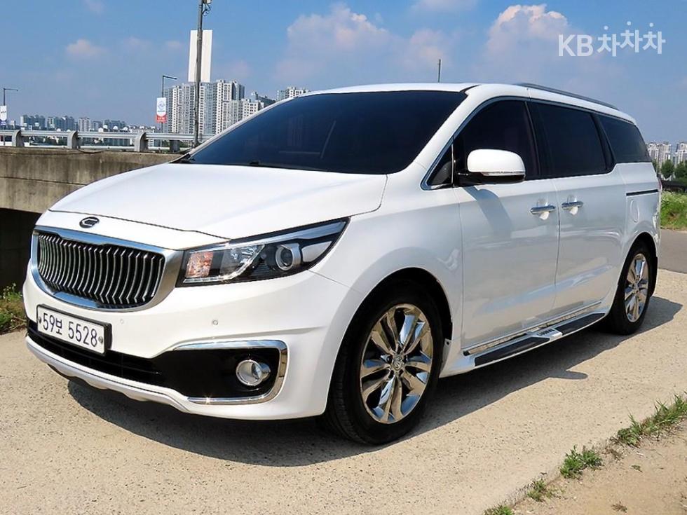 2017 - kia carnival