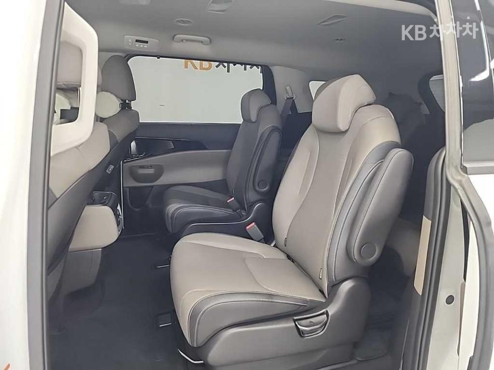 2024 - kia carnival