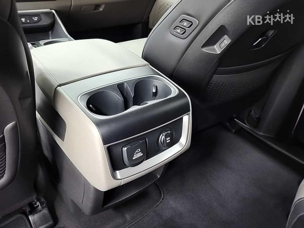 2024 - kia carnival