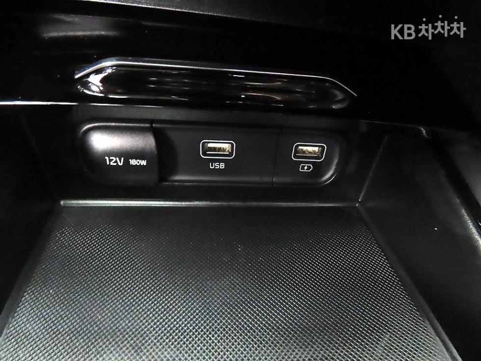 2023 - kia k5