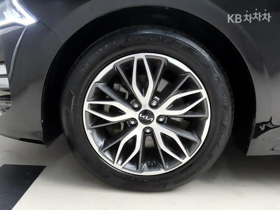 2023 - kia k5