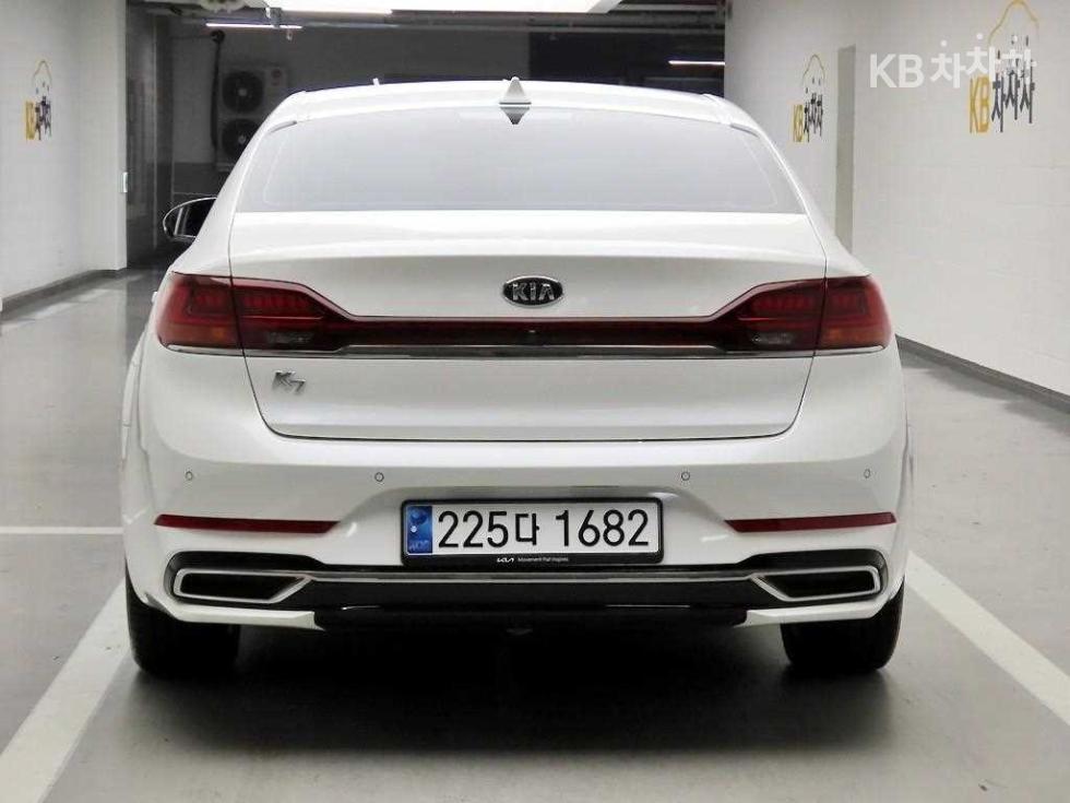 2020 - kia k7