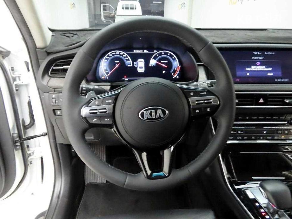2020 - kia k7