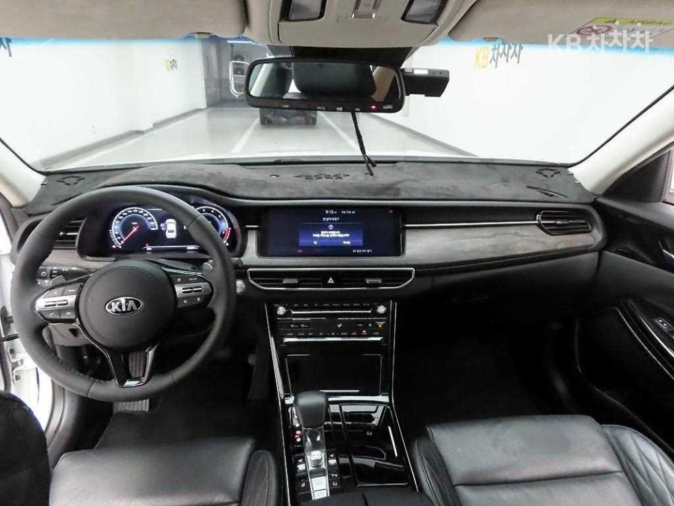 2020 - kia k7
