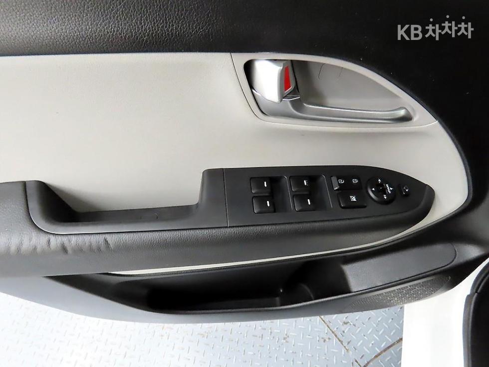 2022 - kia ray