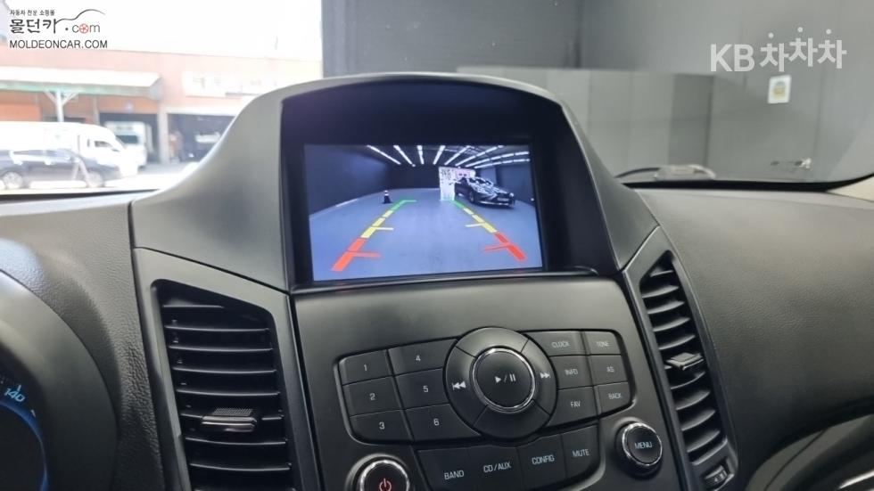 Chevrolet Orlando — miniaturë 13