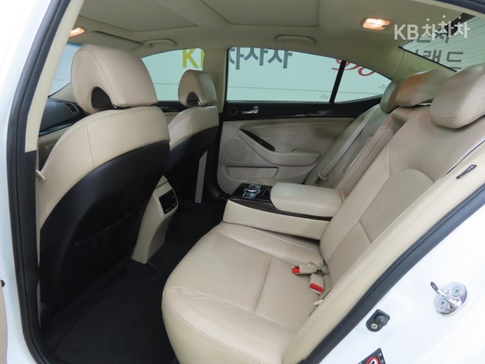 2013 - kia k7