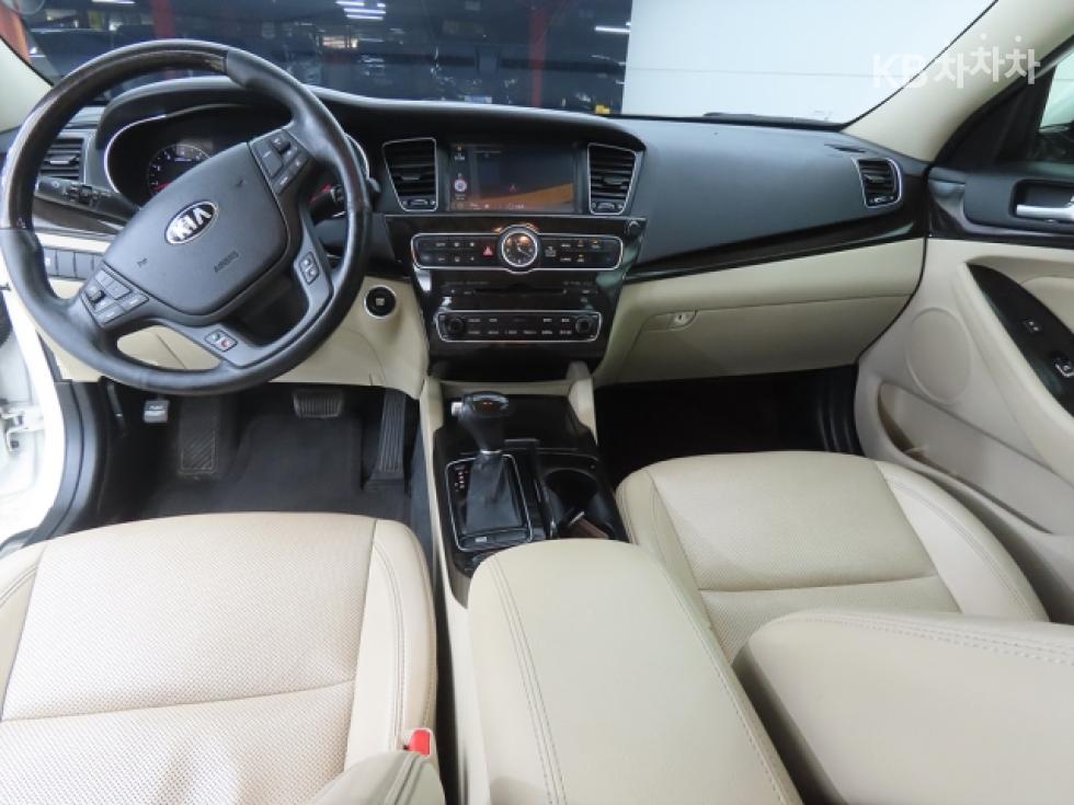 2013 - kia k7