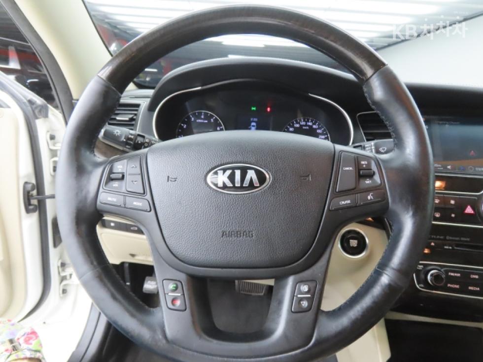2013 - kia k7