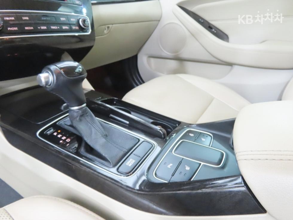 2013 - kia k7