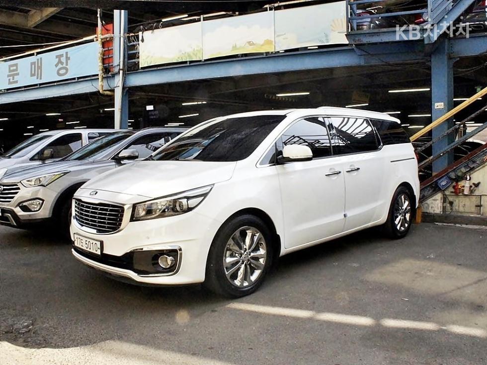 2018 - kia carnival