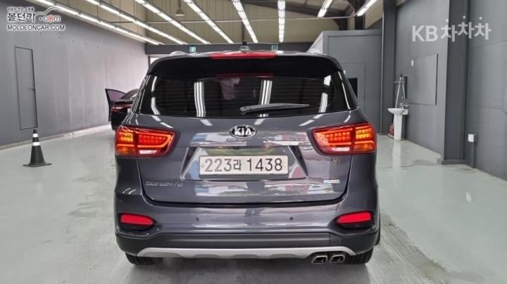 Kia Sorento 2.0 Diesel 2WD Master 5
