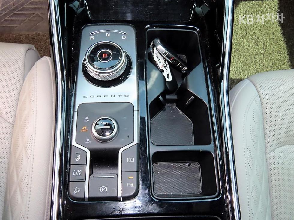 2022 - kia sorento