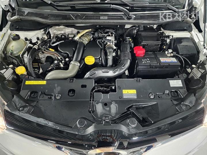 Renault QM3 RE Signature 7
