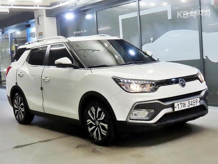 KG Mobility (Ssangyong) Tivoli Air Gasoline 2WD IX