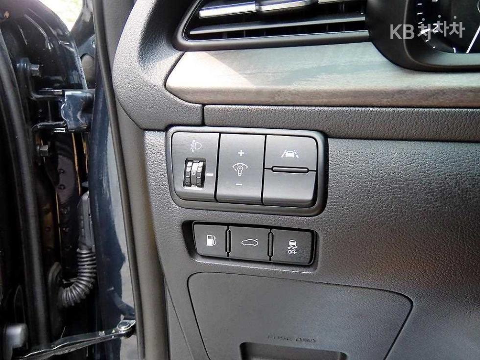 2020 - kia k7