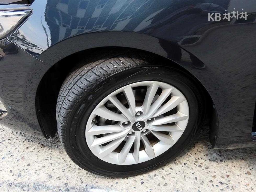 2020 - kia k7