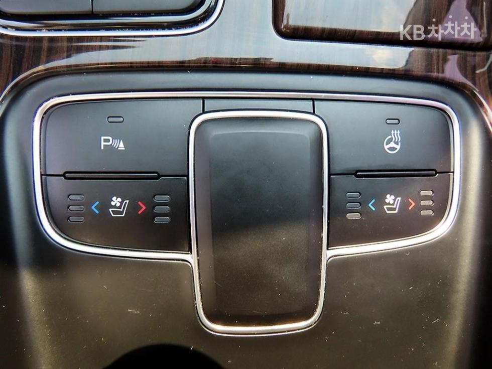 2015 - kia k7