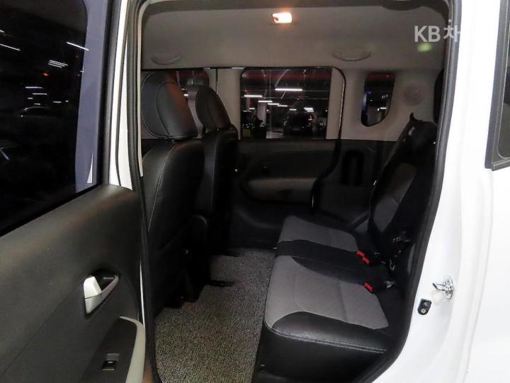 Kia Ray 1.0 Gasoline Standard 8