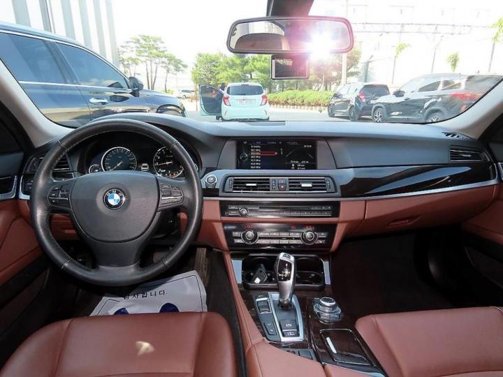 BMW 5 Series New 528i F10 2010-2016 8