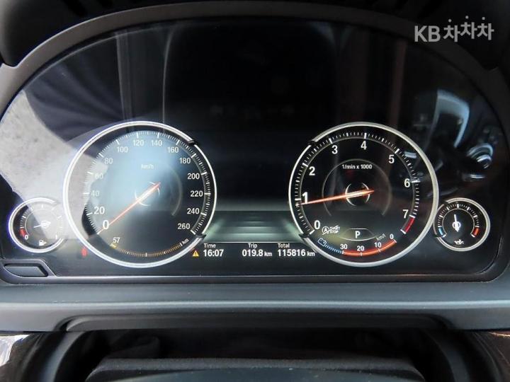 BMW 5 Series New 528i F10 2010-2016 10