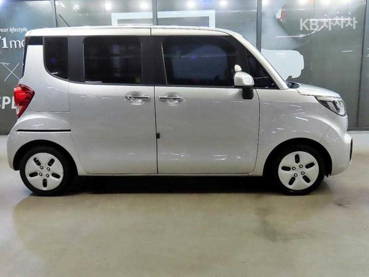 Kia Ray Van 1.0 Gasoline Van Premium Type 4