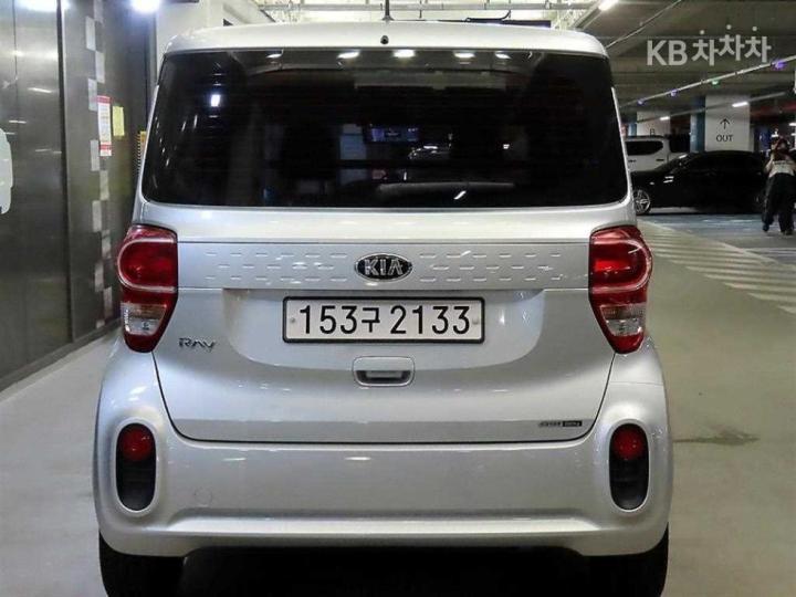 Kia Ray Van 1.0 Gasoline Van Premium Type 6