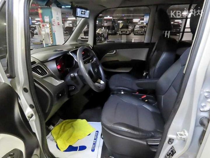 Kia Ray Van 1.0 Gasoline Van Premium Type 7
