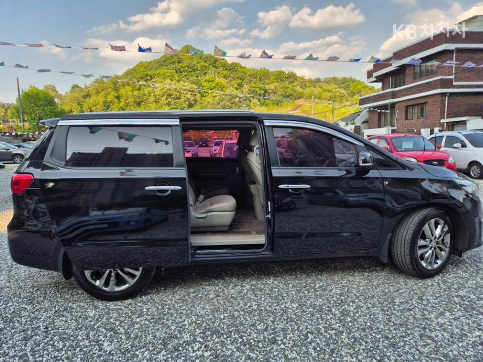 2016 - kia carnival