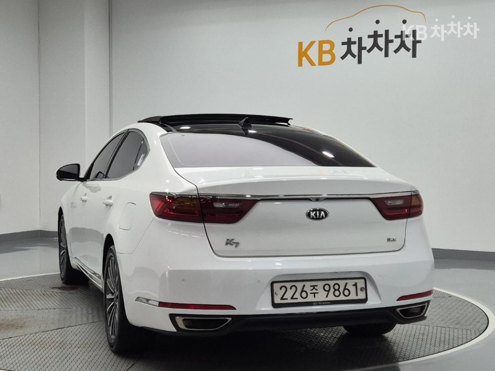 2016 - kia k7