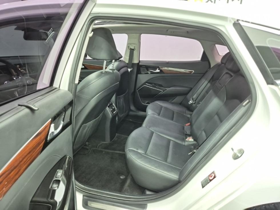 2016 - kia k7