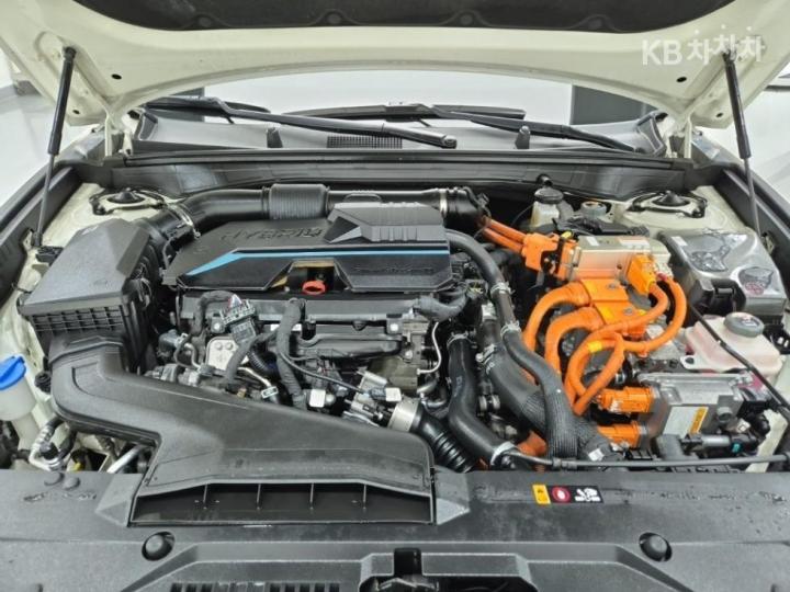 Kia K8 Hybrid 1.6 Turbo Signature — фото 5