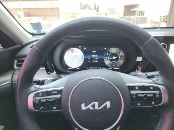 Kia K5 2.0 Gasoline Noblesse 9
