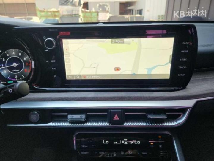 Kia K5 2.0 Gasoline Noblesse 10
