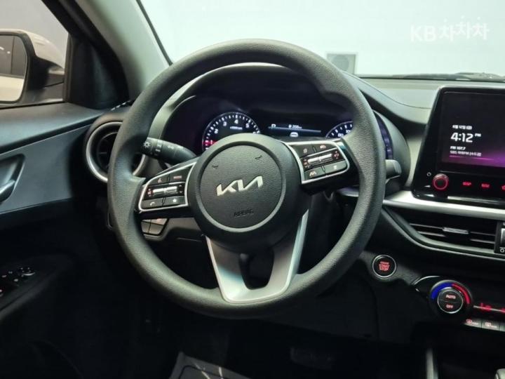 Kia K3 BD 1.6 Gasoline Trendy 10