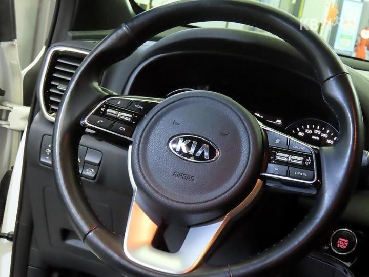 Kia Sportage The Bold 2.0 Gasoline 2WD Noblesse 9